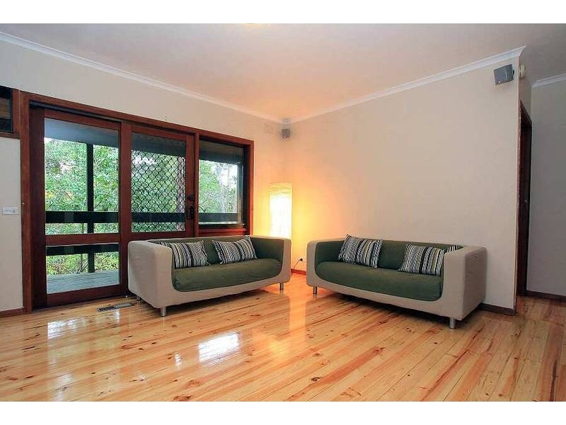 6 Licence Road, Belgrave South VIC 3160