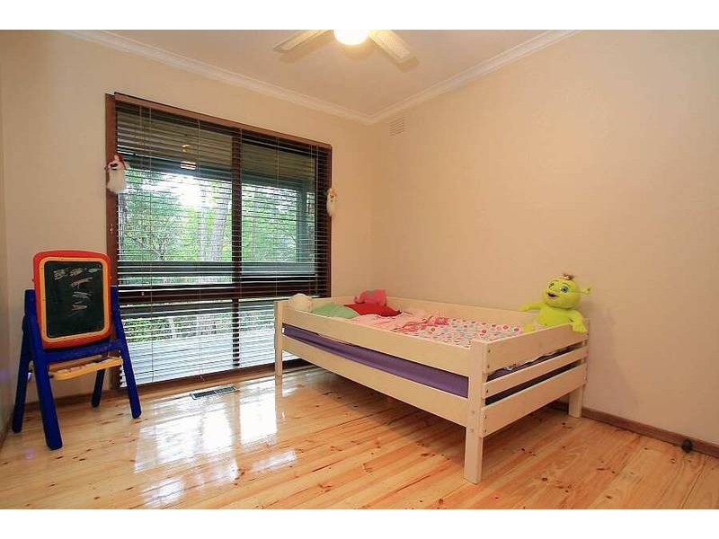 6 Licence Road, Belgrave South VIC 3160