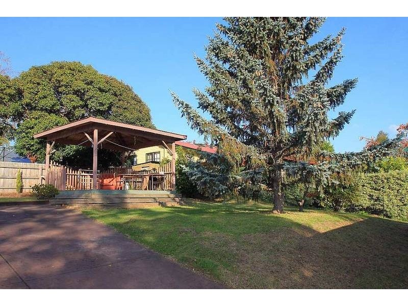 8 Kooringal Road, Upwey VIC 3158