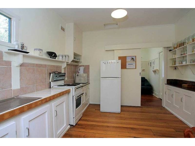 12 Thompson Road, Upwey VIC 3158