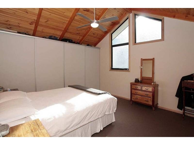 9 St Leonards Road, Selby VIC 3159