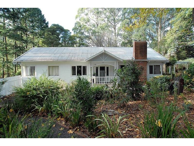 3 Panteg Road, Sassafras VIC 3787