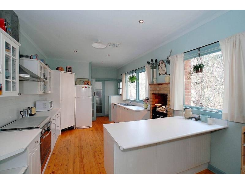 3 Panteg Road, Sassafras VIC 3787