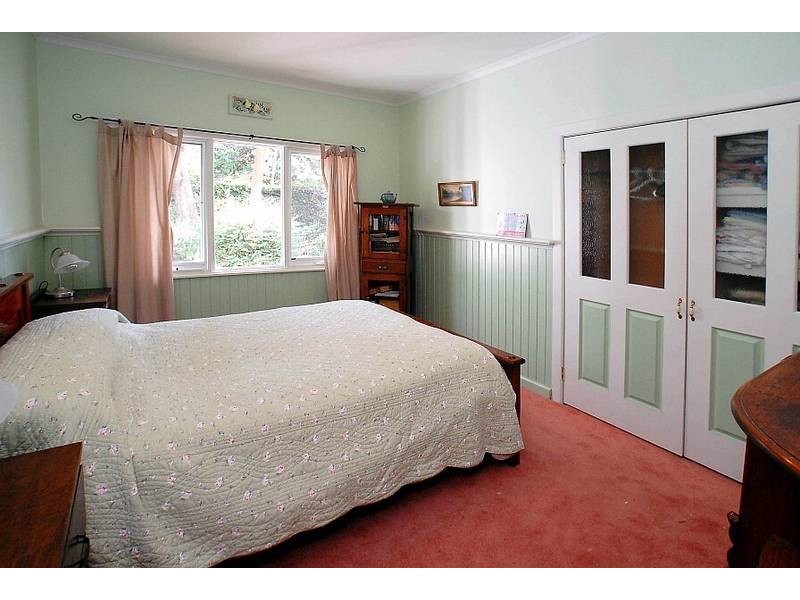 3 Panteg Road, Sassafras VIC 3787
