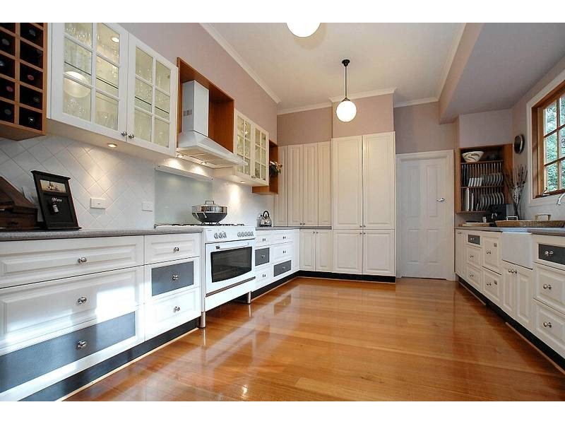 21 Thompson Road, Upwey VIC 3158