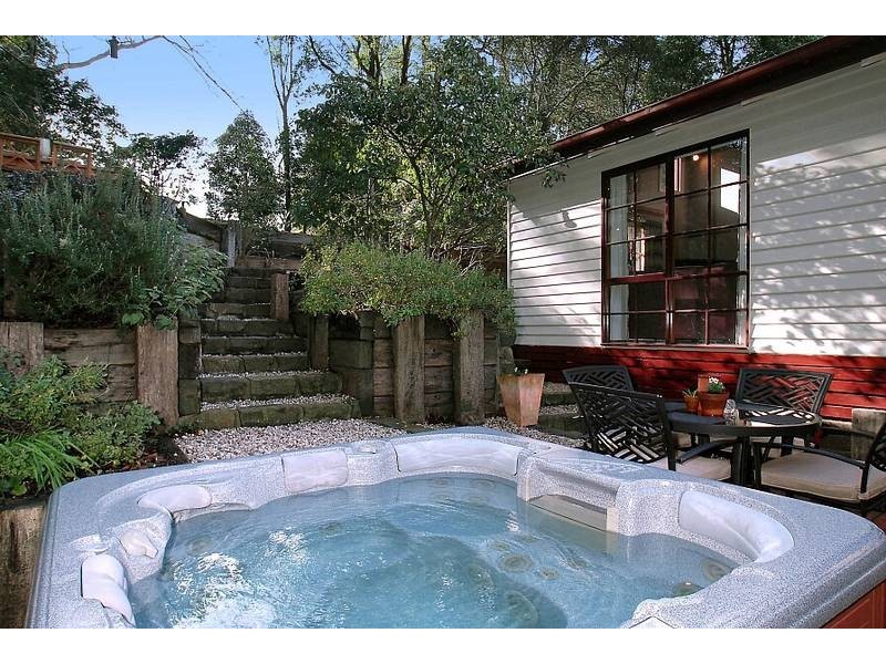 21 Thompson Road, Upwey VIC 3158