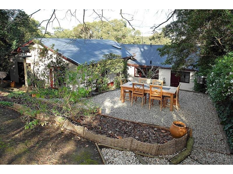 21 Thompson Road, Upwey VIC 3158
