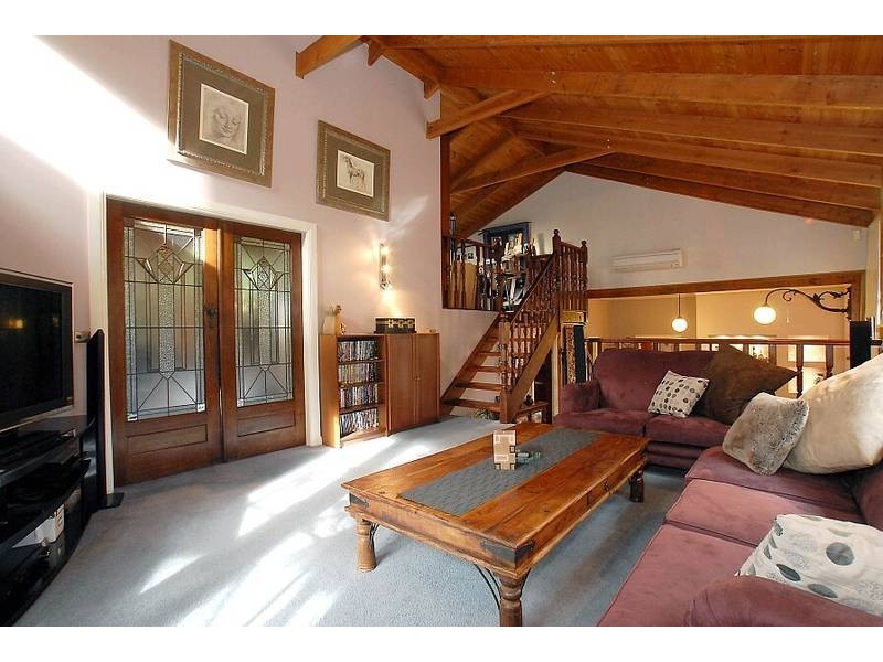 21 Thompson Road, Upwey VIC 3158