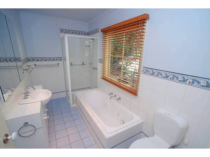 6 Nicholson Street, Olinda VIC 3788