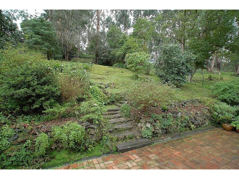 2 Long Pockitt Lane, Selby VIC 3159