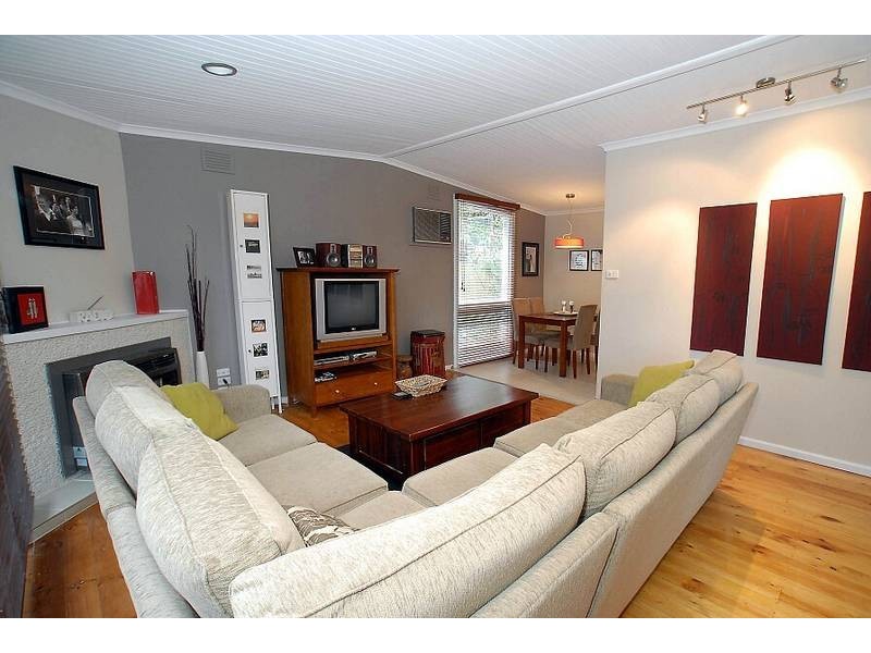 112 Alexander Avenue, Upwey VIC 3158