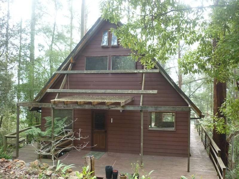 4 Warwick Road, Olinda VIC 3788