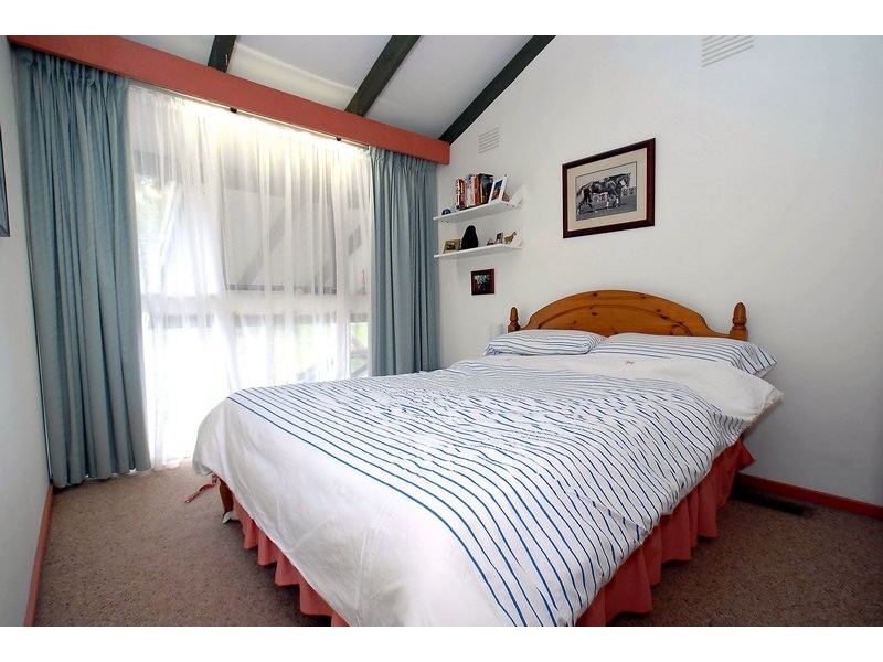 19 Ferndale Avenue, Upwey VIC 3158