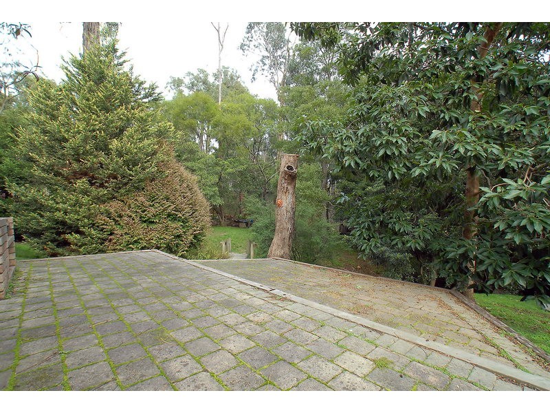 19 Ferndale Avenue, Upwey VIC 3158
