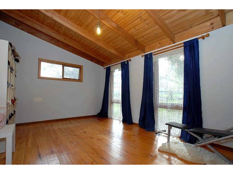 5 Beech Avenue, Selby VIC 3159