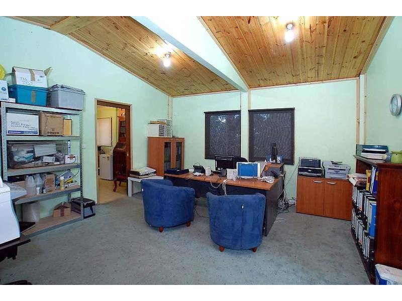 5 Beech Avenue, Selby VIC 3159