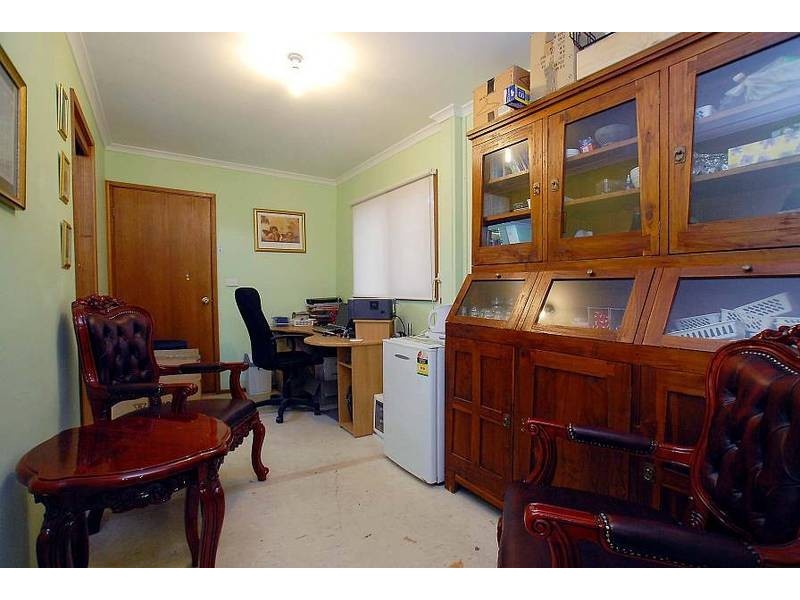 5 Beech Avenue, Selby VIC 3159