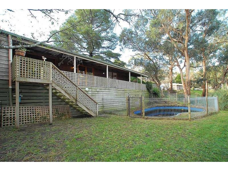 5 Beech Avenue, Selby VIC 3159