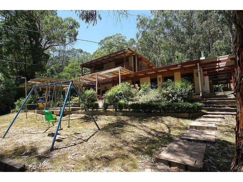 3 Johns Road, Selby VIC 3159