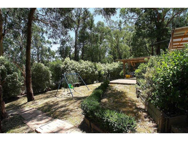 3 Johns Road, Selby VIC 3159