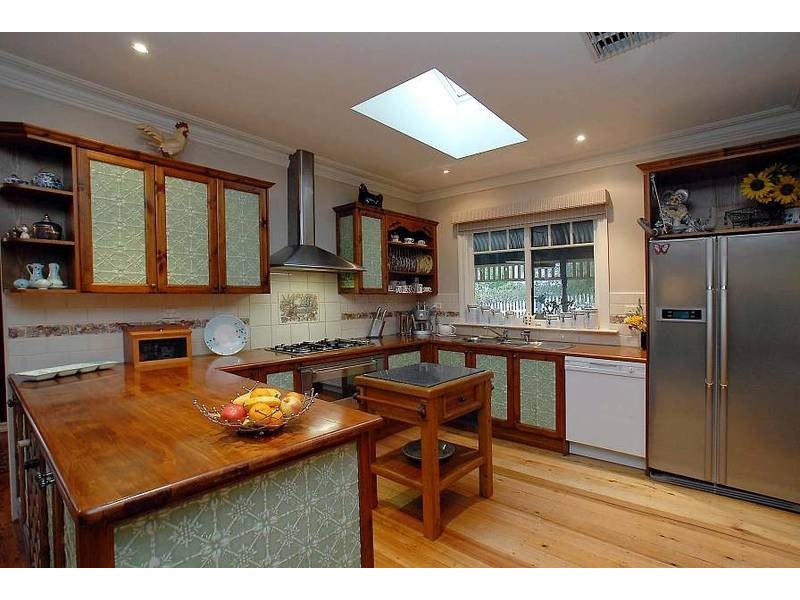 72 Kooringal Road, Upwey VIC 3158