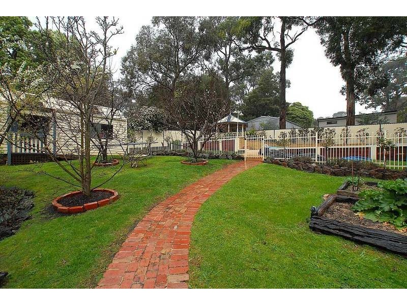 72 Kooringal Road, Upwey VIC 3158