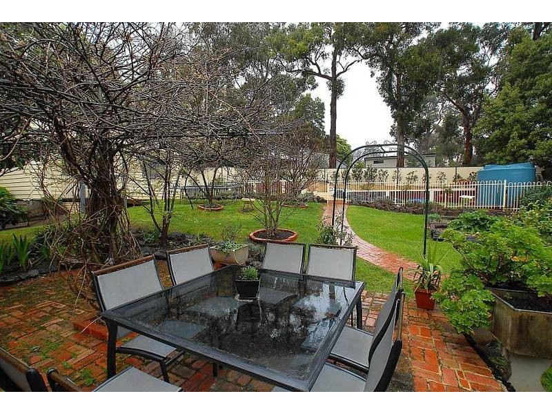 72 Kooringal Road, Upwey VIC 3158