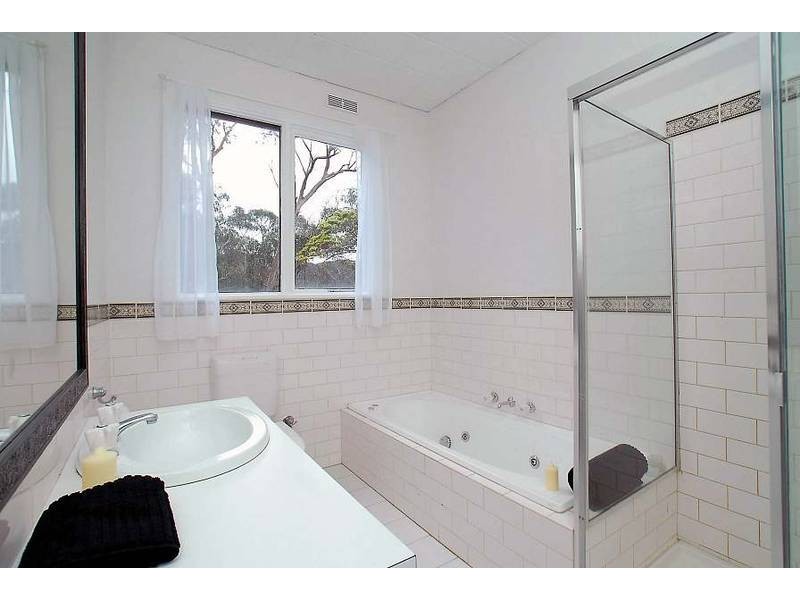 52 Belmont Avenue, Upwey VIC 3158