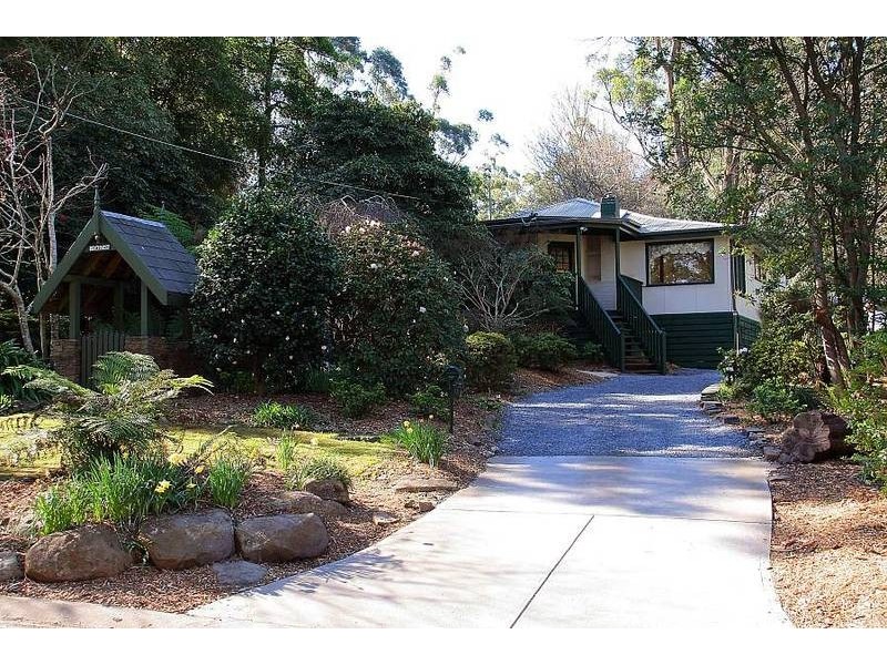 24 School Road, Ferny Creek VIC 3786