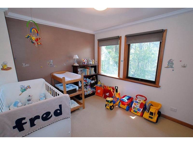 9 St James Avenue, Kallista VIC 3791