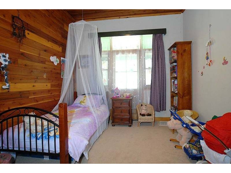 12 Lyons Drive, Selby VIC 3159