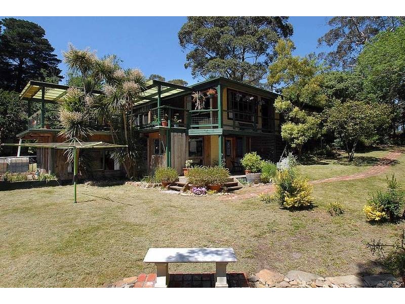 12 Lyons Drive, Selby VIC 3159