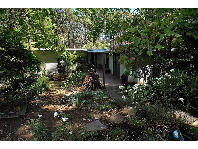 17 Alice Street, Sassafras VIC 3787