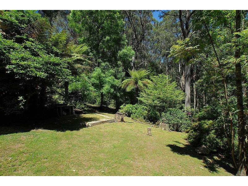 17 Alice Street, Sassafras VIC 3787