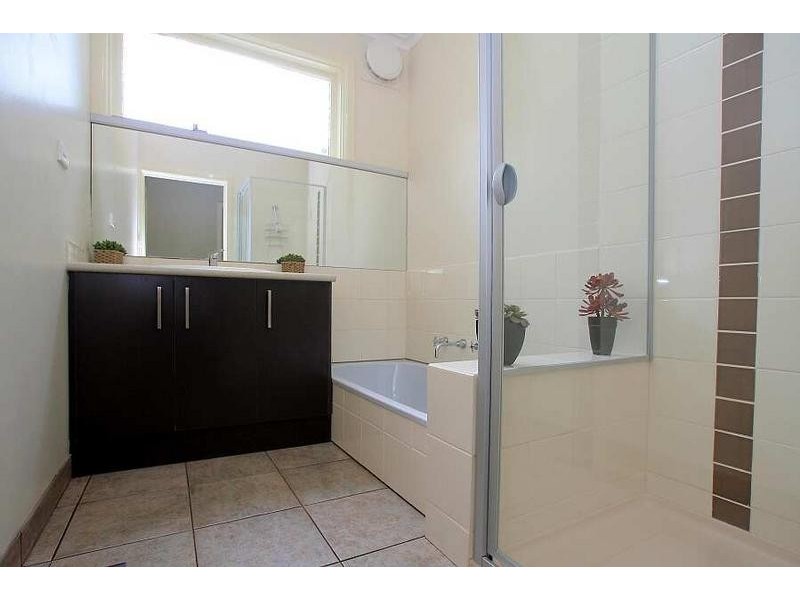 11 Pioneer Avenue, Upwey VIC 3158