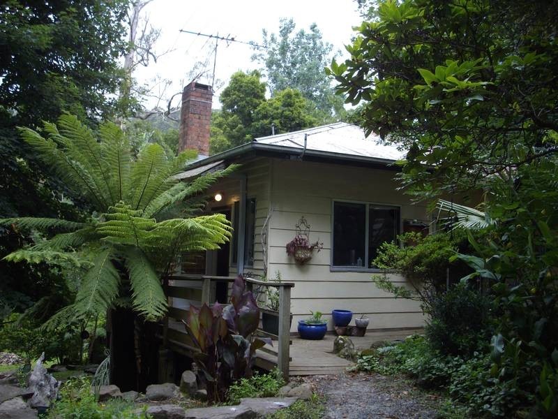 18 Cole Avenue, Belgrave VIC 3160