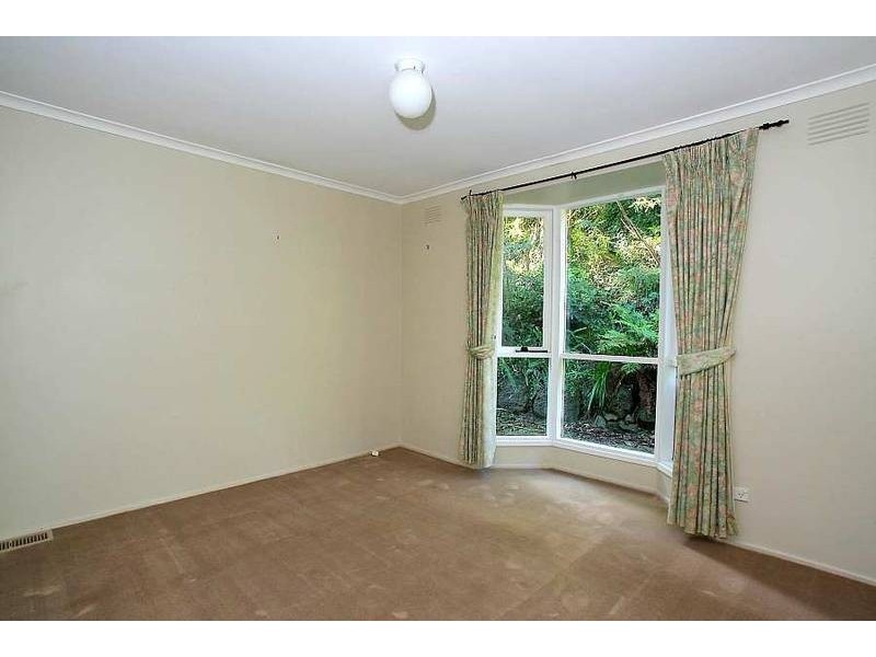 5 Colombo Road, Belgrave VIC 3160