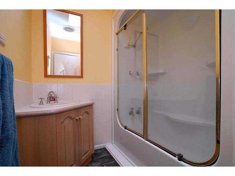 27 Old Reservoir Road, Belgrave VIC 3160