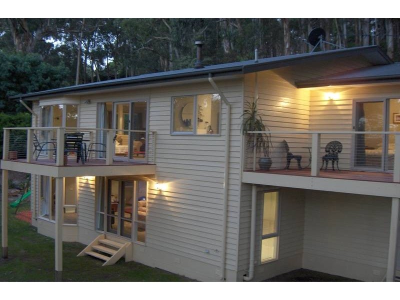 22 Johns Road, Selby VIC 3159