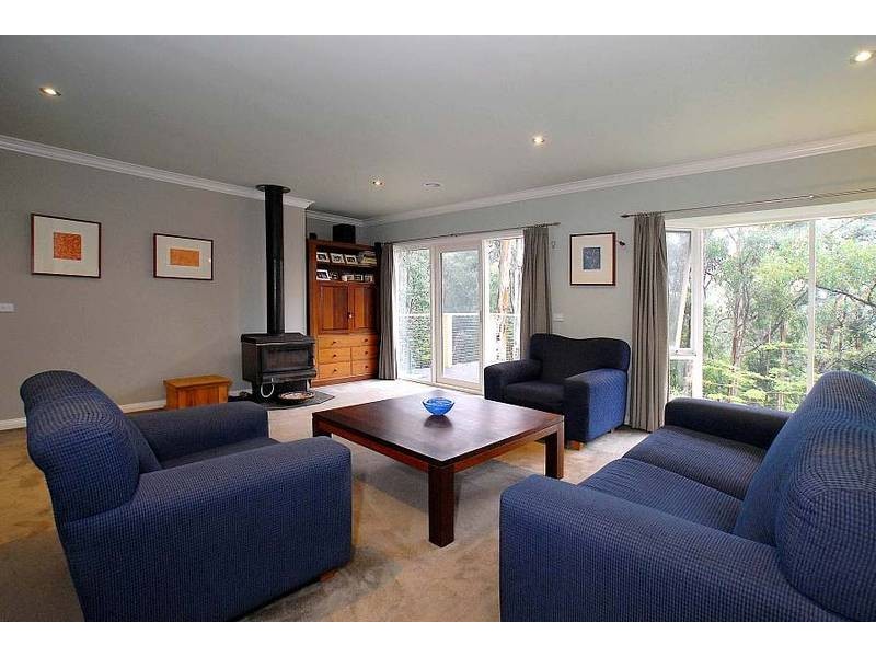22 Johns Road, Selby VIC 3159
