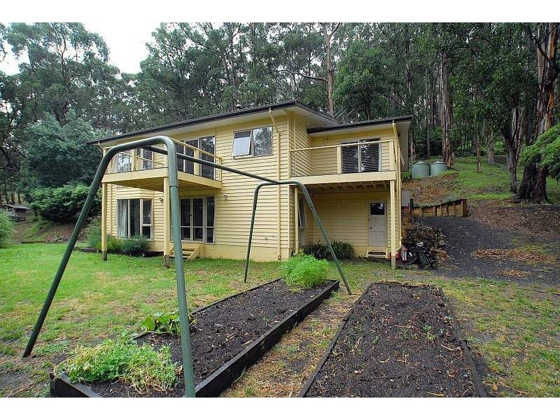 22 Johns Road, Selby VIC 3159