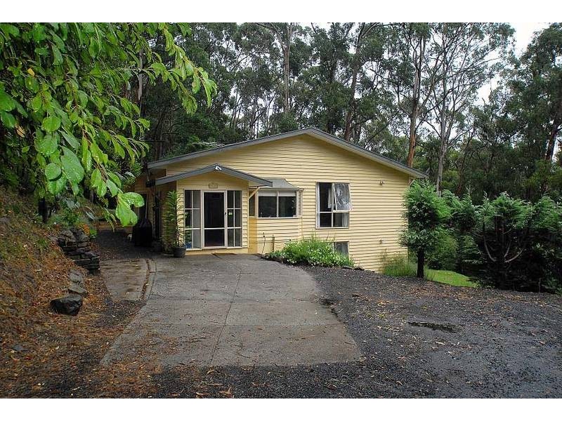 22 Johns Road, Selby VIC 3159