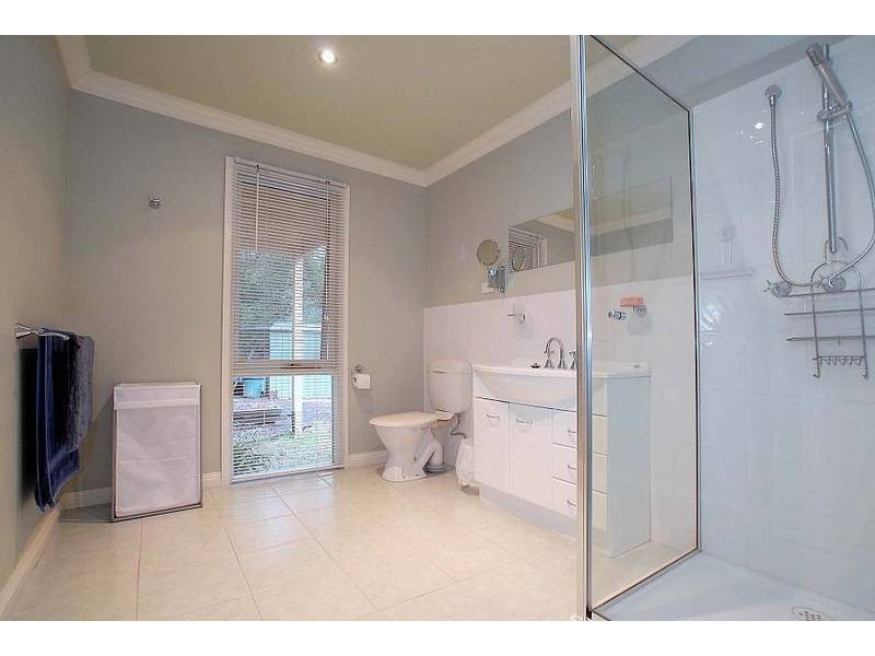 22 Johns Road, Selby VIC 3159