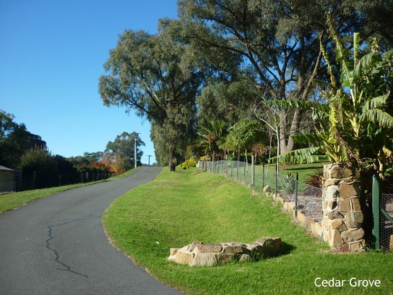 7 Cedar Grove, Selby VIC 3159