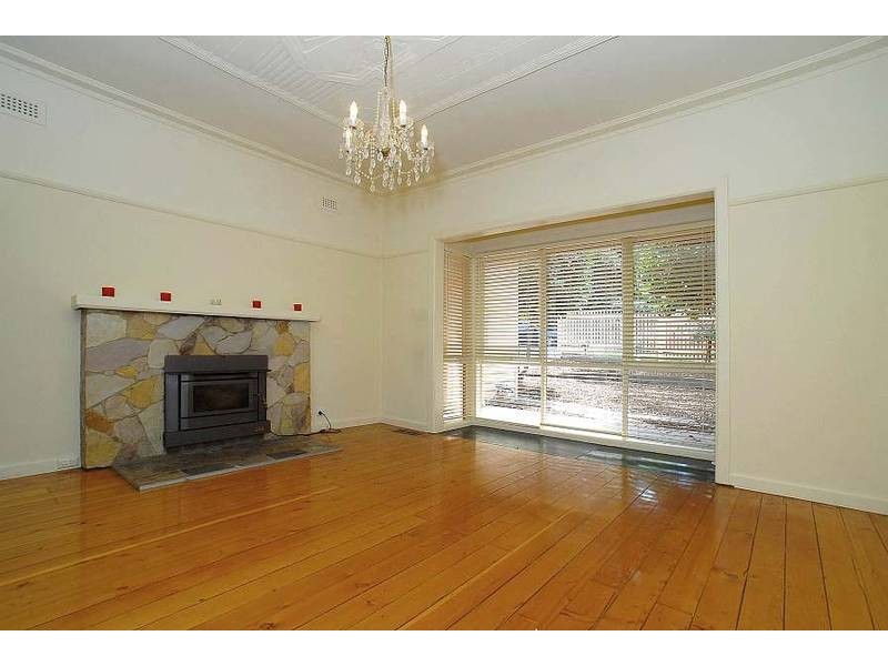 32 Hazel Grove, Tecoma VIC 3160