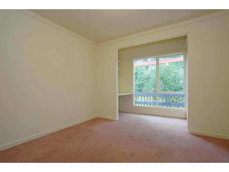 32 Hazel Grove, Tecoma VIC 3160