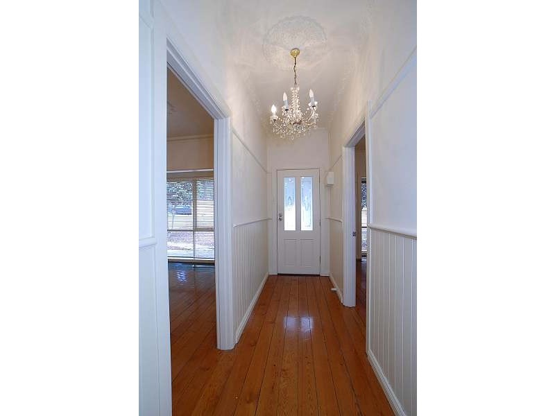32 Hazel Grove, Tecoma VIC 3160