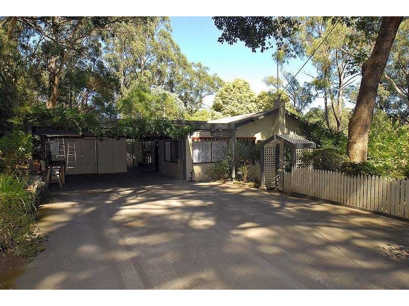 6 Nation Road, Selby VIC 3159