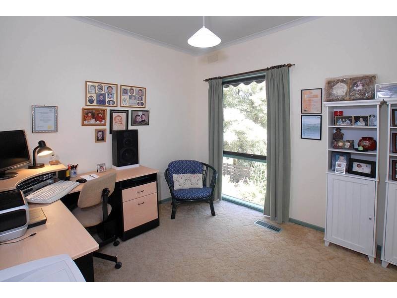 6 Nation Road, Selby VIC 3159