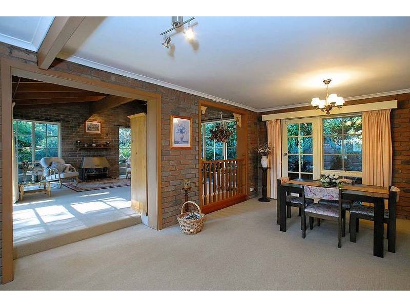 18 Seabreeze Avenue, Ferny Creek VIC 3786